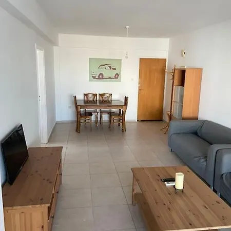 Marios & Chris Construction 71 Apartamento *